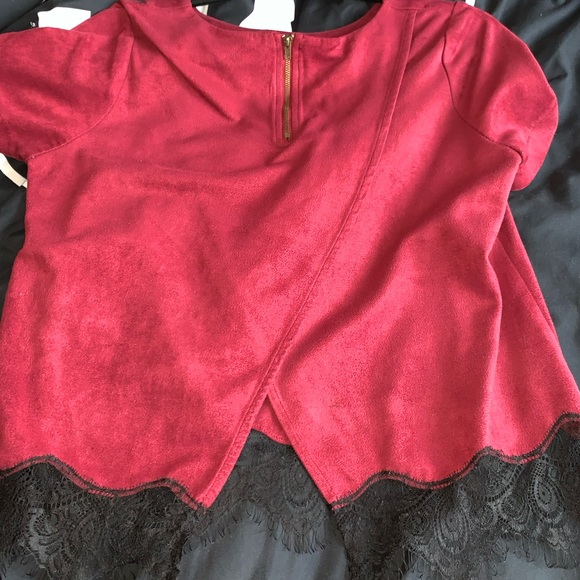 Burgundy velvet blouse - Picture 2 of 2